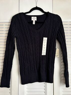 St John’s Bay Cable Knit Sweater Small Black V Neck Long Sleeve NWT Classic